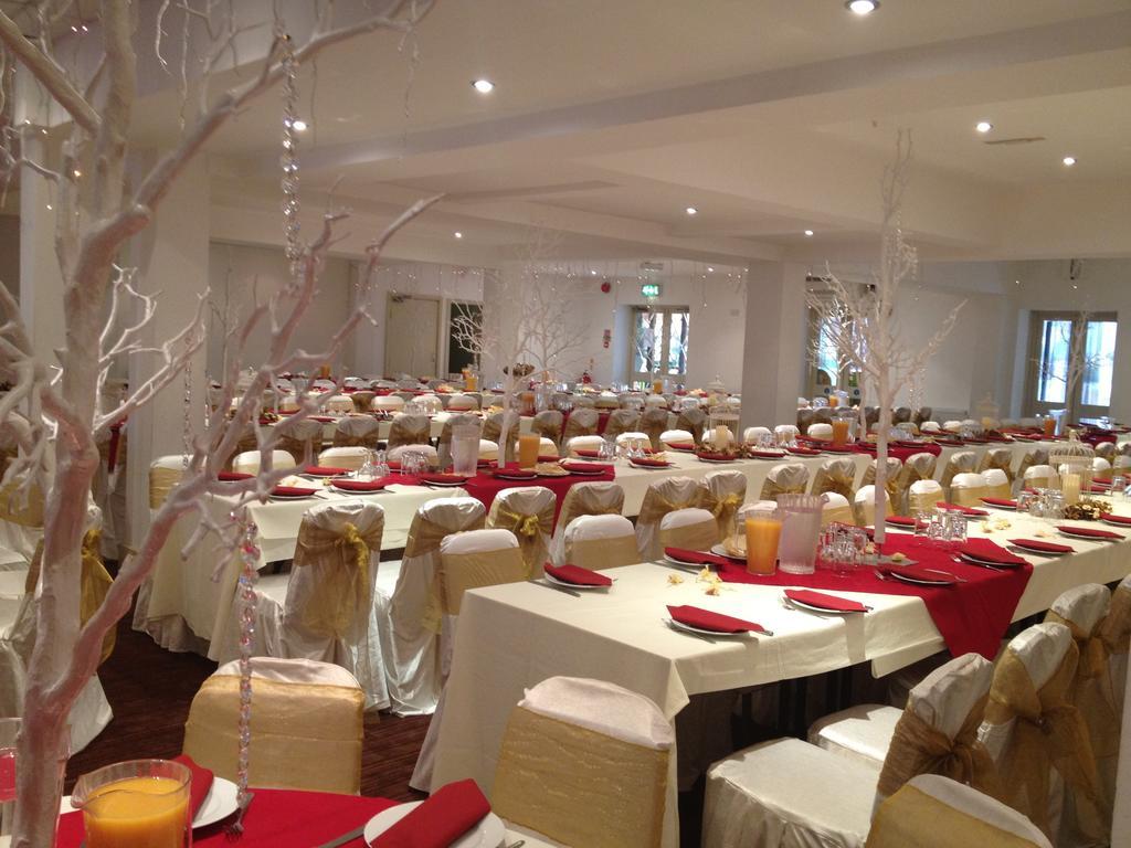 The Connaught Hotel Wolverhampton Esterno foto
