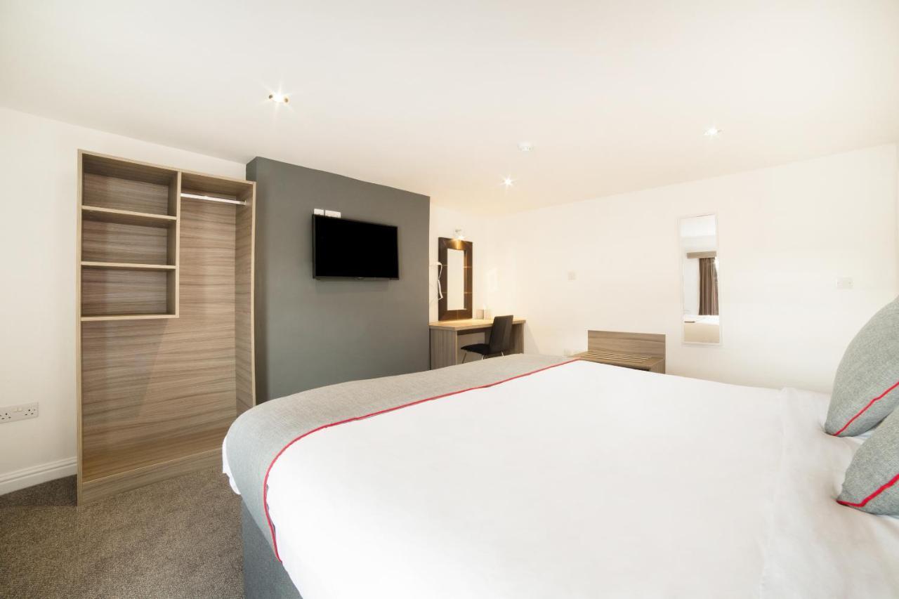 The Connaught Hotel Wolverhampton Esterno foto