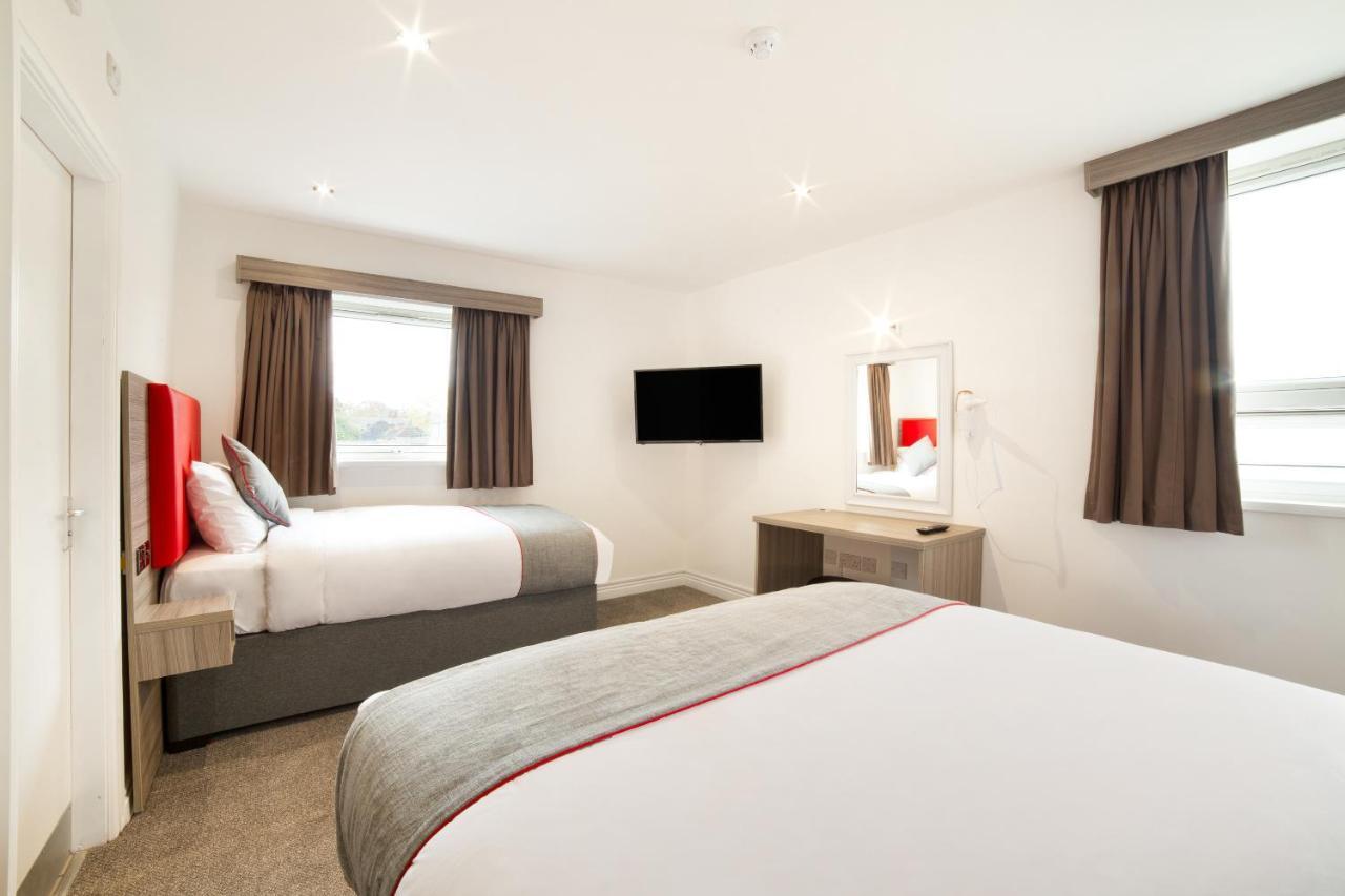 The Connaught Hotel Wolverhampton Esterno foto