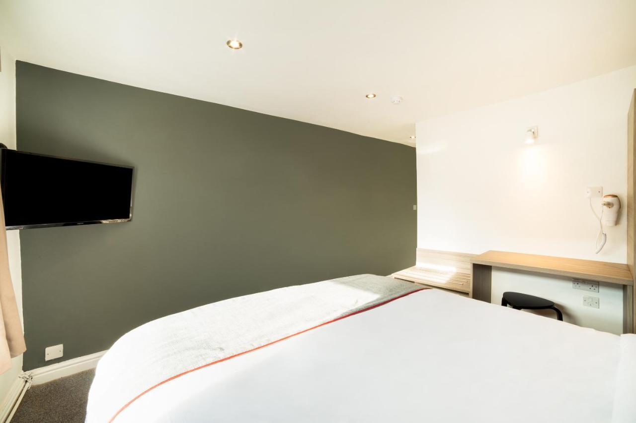 The Connaught Hotel Wolverhampton Esterno foto