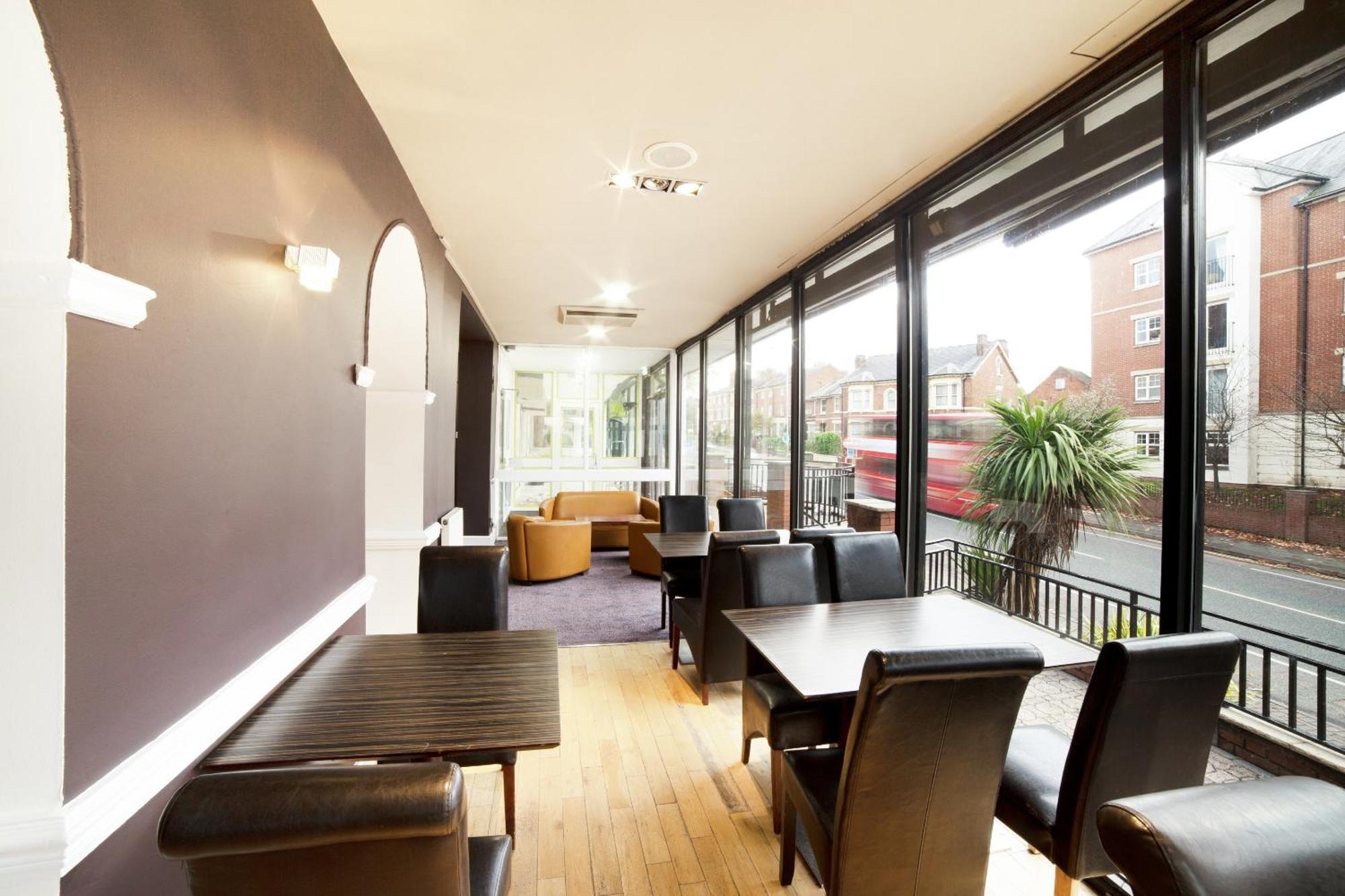The Connaught Hotel Wolverhampton Esterno foto
